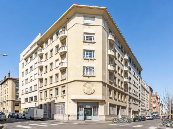 LYON 03 - Bureaux de 224 m² 