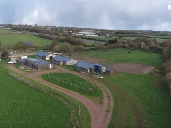 Bien agricole 19952 m² 