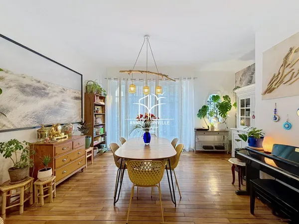 Maison 6 pièces 176 m² 
