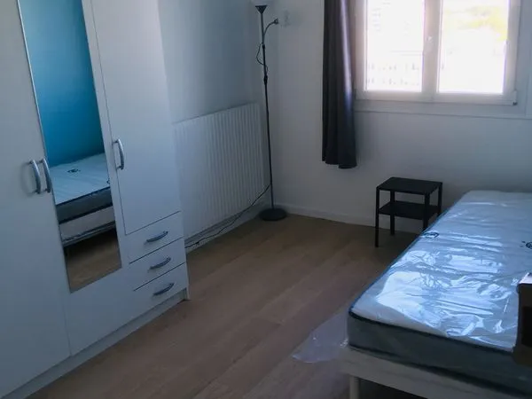 Colocation féminine RER A Noisy le grand 