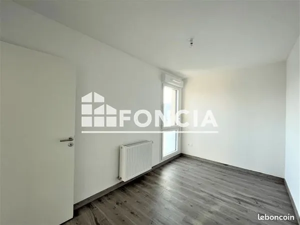 Appartement 4 pièces 77 m² 