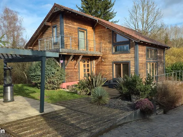 Maison bois atypique 135 m2 5 pieces 