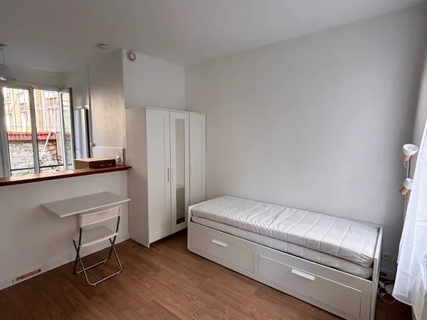 Studio meublé refait à neuf - Saint-Mandé / Bois de Vincennes 