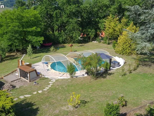 À louer - Maison avec vue dominante, piscine et grand terrain - Pujols (47300) 