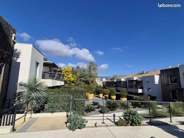 Appartement 4 pièces 85 m² 