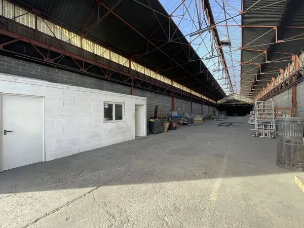 Entrepôt 1450 m² 