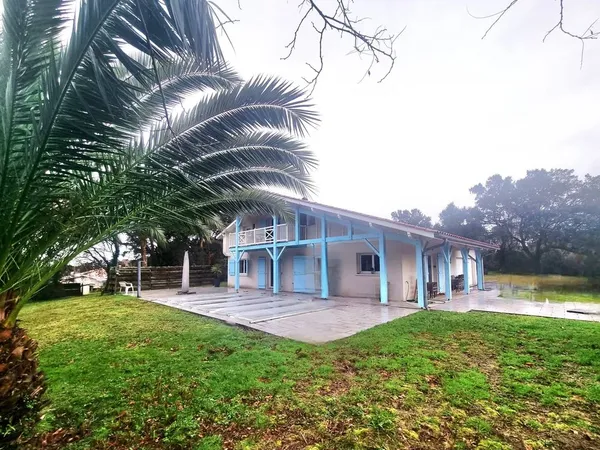 Maison de luxe 6 pièces 156 m² 