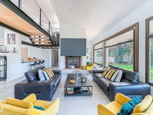Contemporaine de 7 pièces principales 