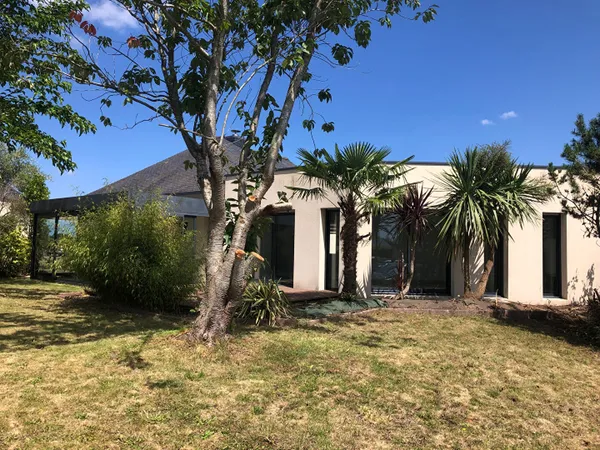 Maison 6 pièces 144 m² 