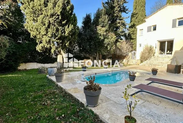 Maison 6 pièces 172 m² 