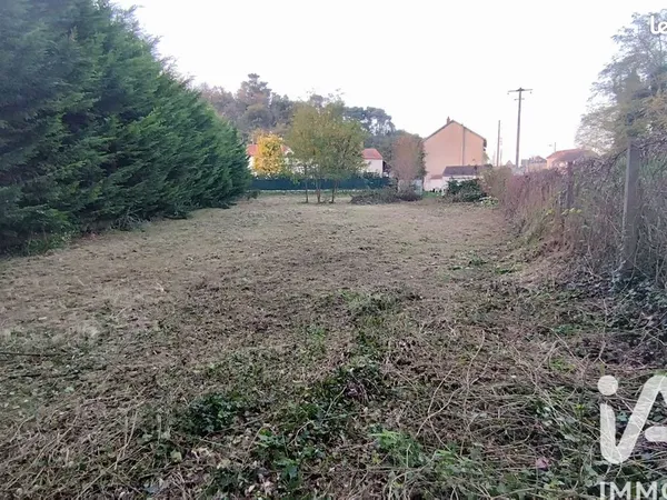 Terrain 1179 m² Maisse 