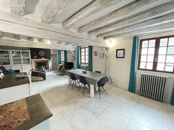 Propriété 8 pièces 228 m² 
