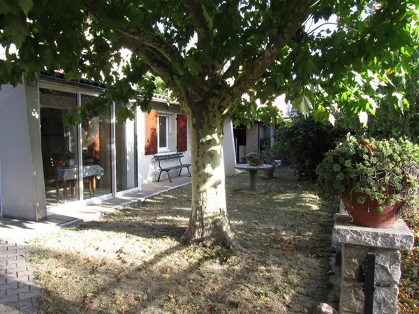 Maison de plain-pied 5 pièces 97 m² 