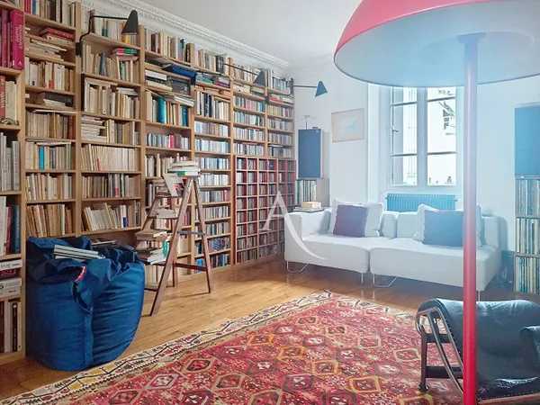 Appartement 6 pièces 121 m² 