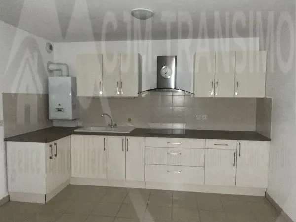 T3 lumineux avec balcon + cave - Rare sur le secteur 