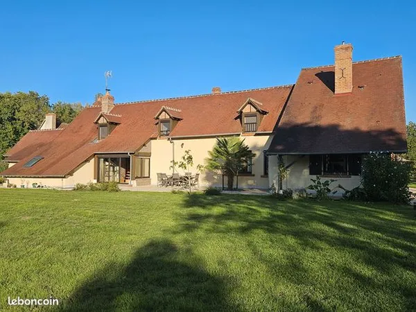 Maison 7 pièces 204 m² 