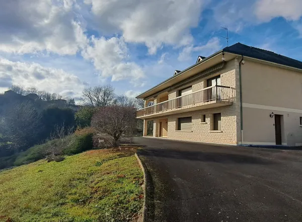 Maison 7 pièces 290 m² 