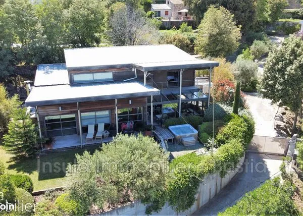 Maison 6 pièces 190 m² 