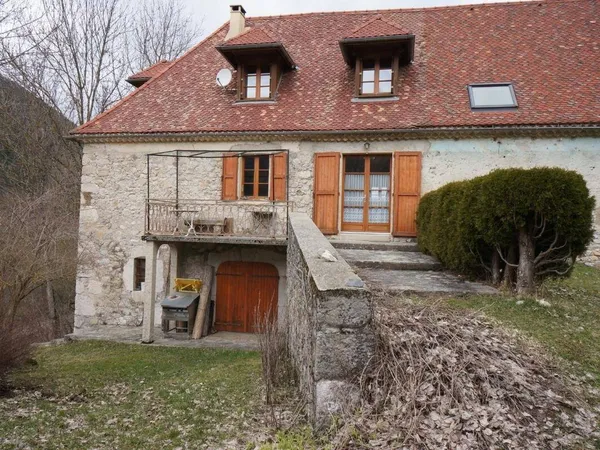 Maison 6 pièces 104 m² 