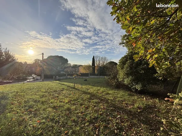 Terrain 527 m² Pechbonnieu 