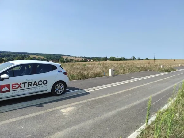 Terrain 585 m² 