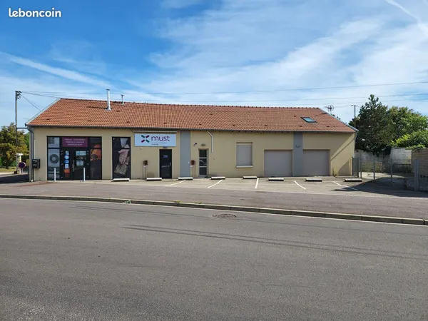 Local commercial emplacement n°1 : Verdun : idéal professionnel du bâtiment, bureau ou franchise 