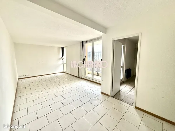 Appartement 3 pièces 63 m² 