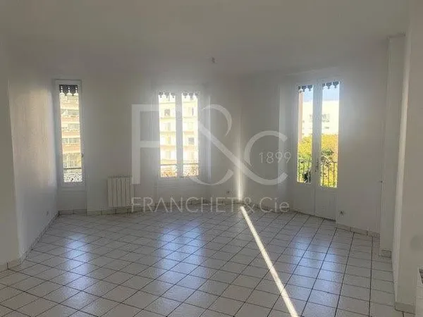 Appartement 3 pièces 75 m² 