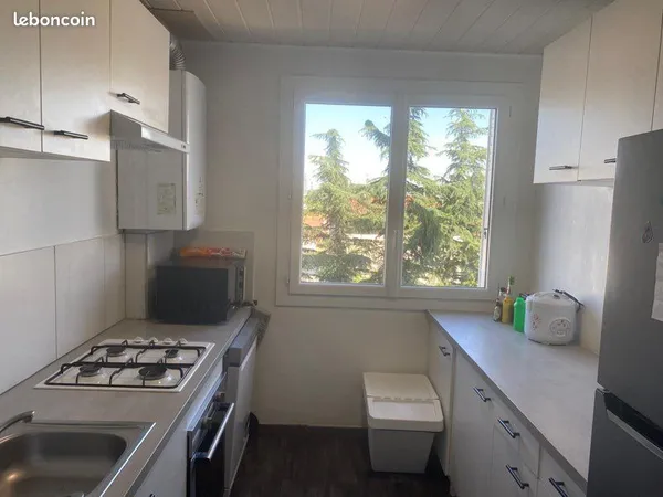 Colocation étudiante - Chambre meublée disponible - Toulouse Lycée Lautrec - 500 CC 