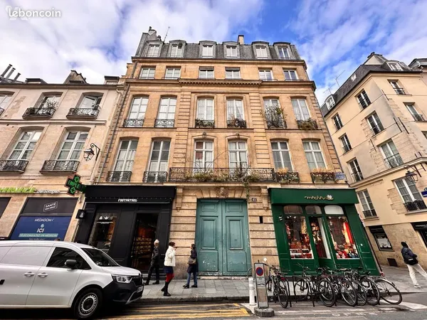 Studio 1 pièce 10 m² 