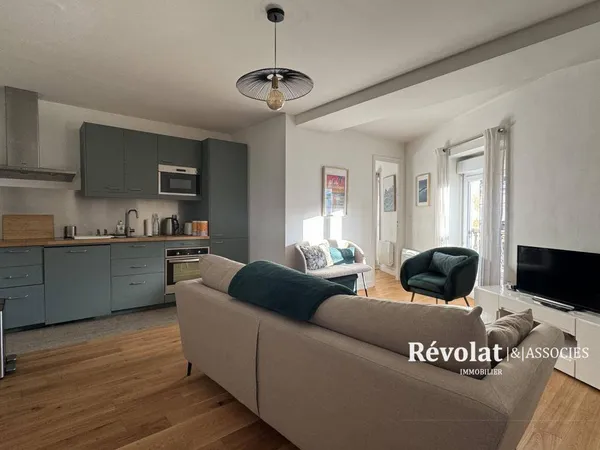Loue appartement rénové - 39.79m² - 2 pièces, 1 chambre - Bordeaux 33000 