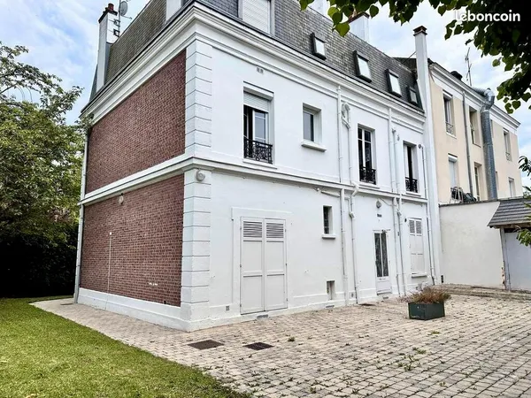 Agréable F2 - Idéalement Situé - 