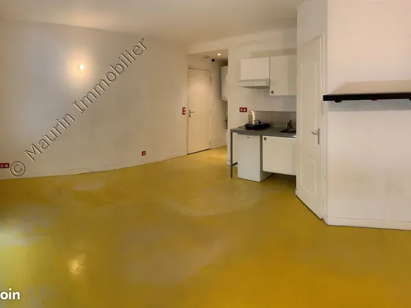 Studio 1 pièce 23 m² 