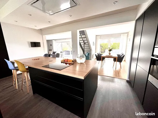 Maison 5 pièces 170 m² 