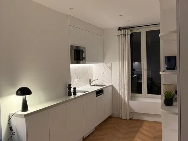 Location studio meublé 18.5 m2 Levallois 