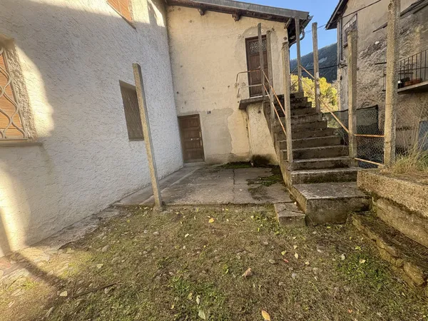 Maison de village avec terrasse 5 pièces à acheter à Fontan 