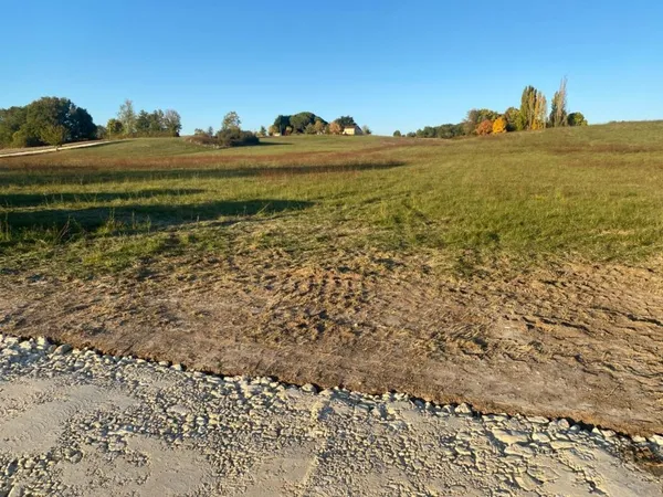 Terrain 900 m² 