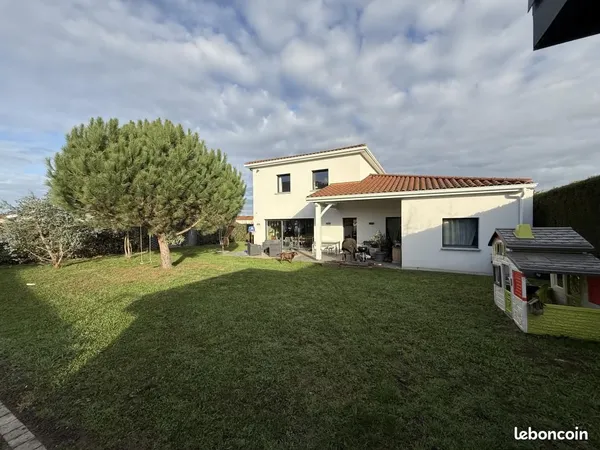 Maison 5 pièces 127 m² 