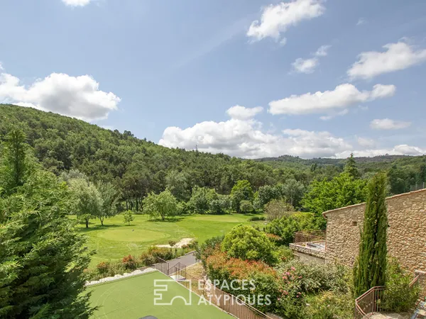 Domaine hôtelier en Provence, entièrement rénové 