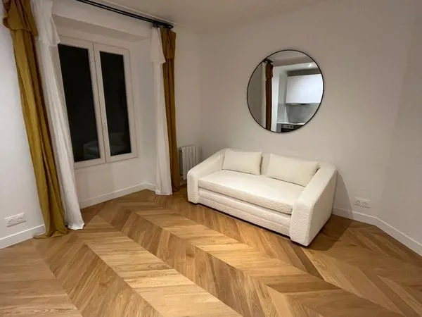 Studio refait à neuf au calme 