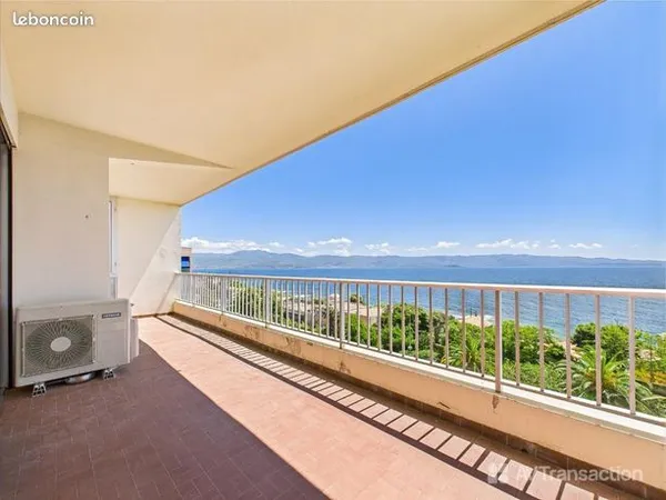 Appartement 4 pièces 107 m² 