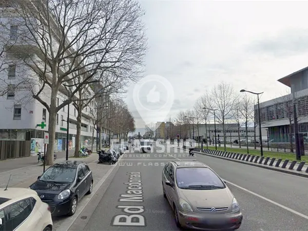 Boutique 71 m² PARIS 
