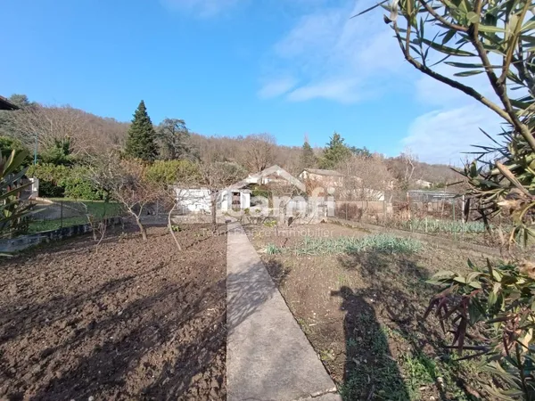 Terrain 400 m² 