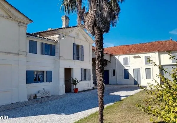 Maison 10 pièces 320 m² 