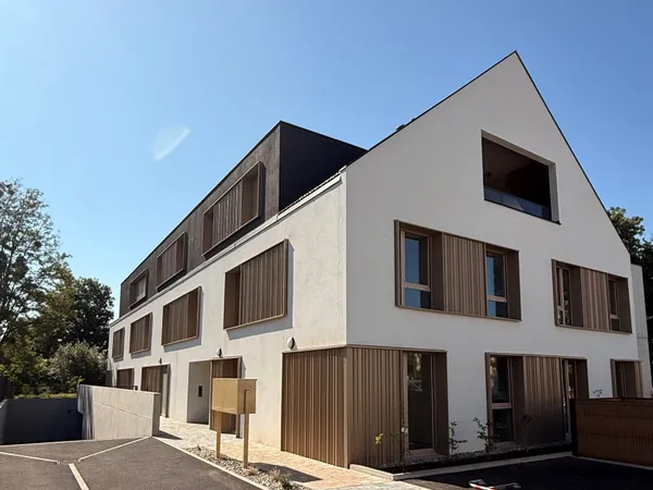 SAUSHEIM dans jolie résidence 