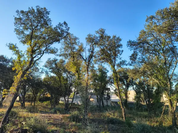 Terrain 650 m² 