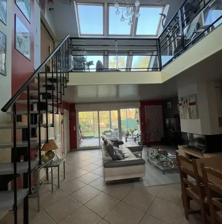 Maison 8 pièces 164 m² 