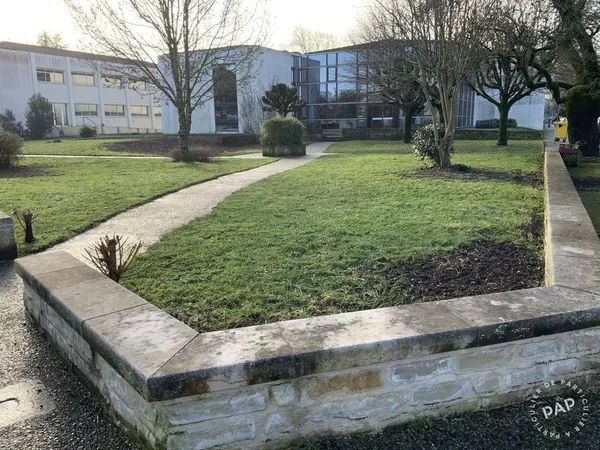 Bureau 450 m² 