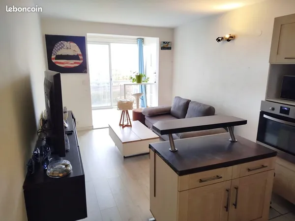 EXCLUSIVITÉ - T2 avec Loggia - Emplacement Stratégique & Futur Tramway 