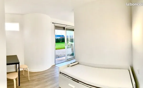 Studio 1 pièce 20 m² 